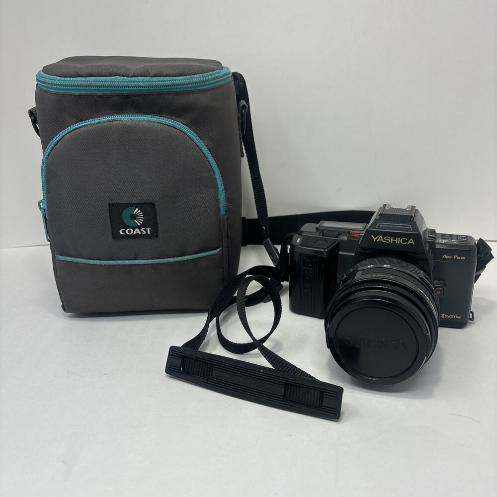Kyocera Yashica 230 AF 35mm film SLR & 28-85mm f/3.5 Macro Lens New Battery